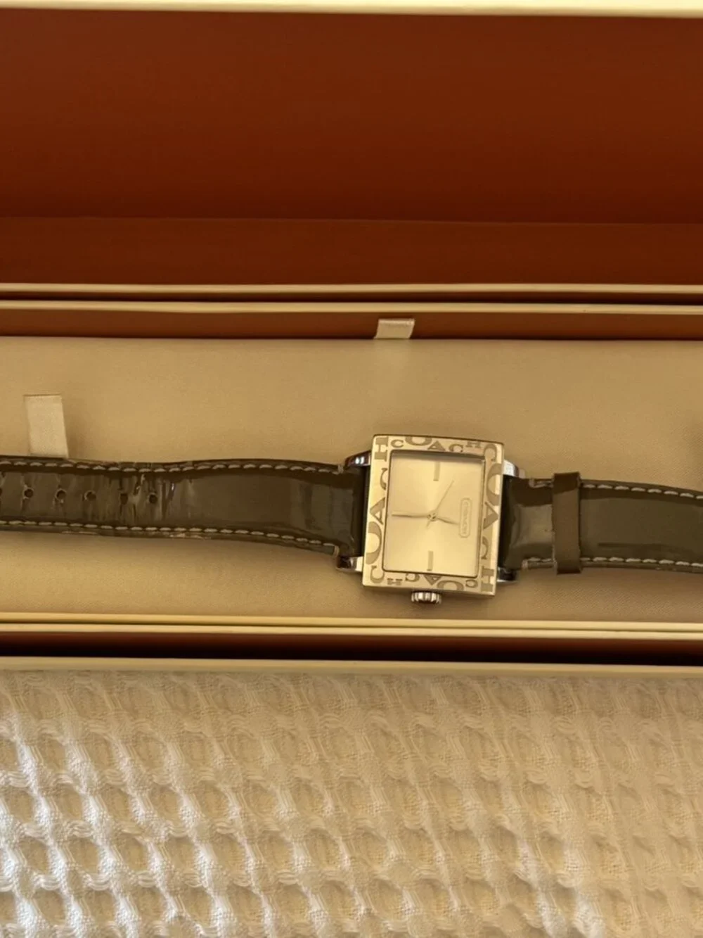Vintage Coach Signature Square Watch – Stainless Steel, Leather